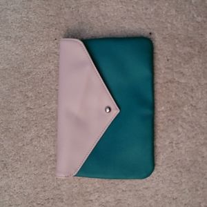 Ipsy Unstoppable Makeup Bag